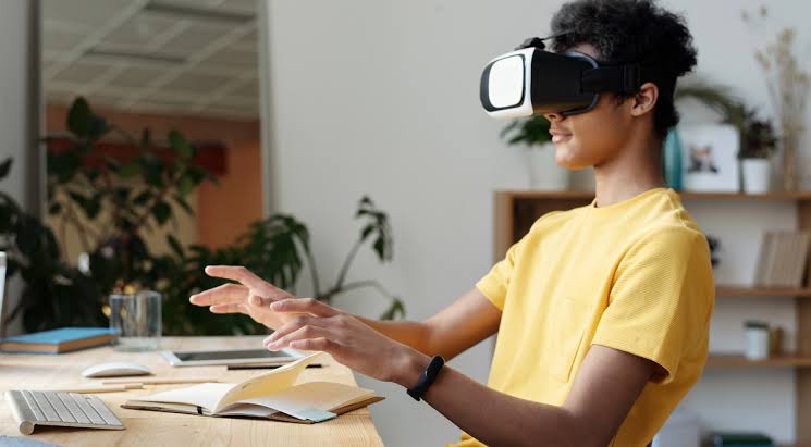 The Impact of Virtual Reality on Canadian Education
