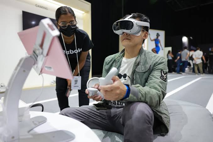 The Future of Virtual Reality Headsets in Gaming and Beyond