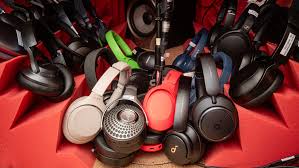 A Review of the Latest Top-Rated Noise-Cancelling Headphones