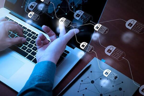 How Blockchain Technology Revolutionizes Financial Transactions Globally